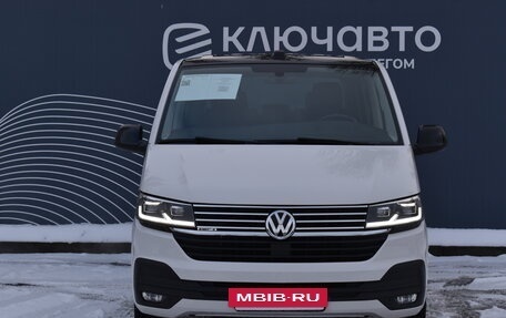 Volkswagen Multivan T6 рестайлинг, 2020 год, 7 780 000 рублей, 3 фотография