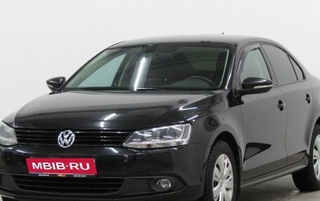 Volkswagen Jetta VI, 2013 год, 945 000 рублей, 1 фотография