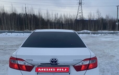 Toyota Camry, 2012 год, 1 980 000 рублей, 6 фотография