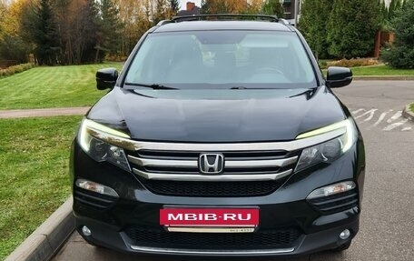 Honda Pilot III рестайлинг, 2017 год, 3 650 000 рублей, 9 фотография