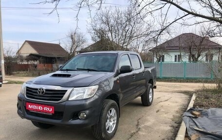 Toyota Hilux VII, 2014 год, 2 050 000 рублей, 2 фотография