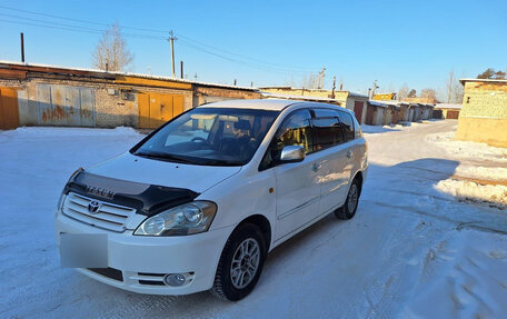 Toyota Ipsum II, 2001 год, 819 000 рублей, 2 фотография