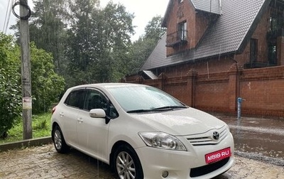 Toyota Auris II, 2011 год, 1 230 000 рублей, 1 фотография