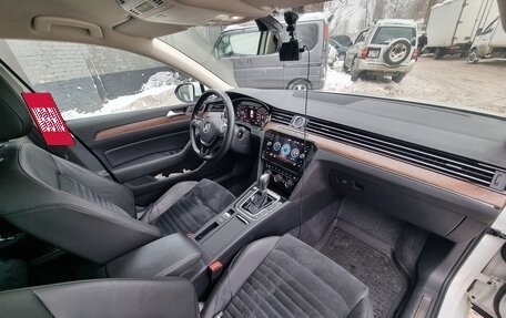 Volkswagen Passat B8 рестайлинг, 2018 год, 2 760 000 рублей, 19 фотография