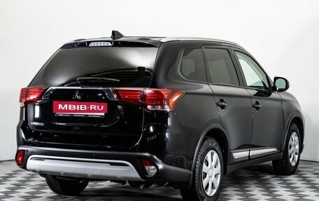 Mitsubishi Outlander III рестайлинг 3, 2020 год, 2 039 000 рублей, 5 фотография