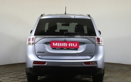 Mitsubishi Outlander III рестайлинг 3, 2012 год, 1 499 000 рублей, 6 фотография