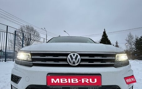 Volkswagen Tiguan II, 2018 год, 3 200 000 рублей, 1 фотография