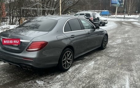 Mercedes-Benz E-Класс, 2019 год, 3 350 000 рублей, 3 фотография