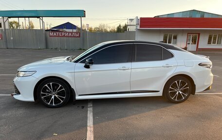 Toyota Camry, 2021 год, 3 700 000 рублей, 7 фотография