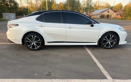 Toyota Camry, 2021 год, 3 700 000 рублей, 16 фотография