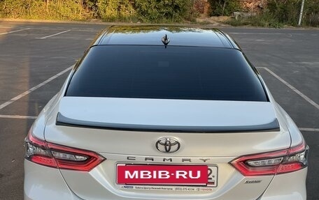 Toyota Camry, 2021 год, 3 700 000 рублей, 6 фотография