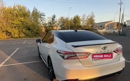 Toyota Camry, 2021 год, 3 700 000 рублей, 15 фотография