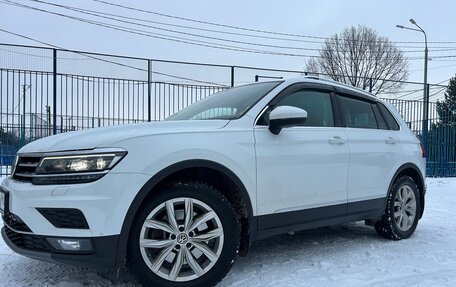 Volkswagen Tiguan II, 2018 год, 3 200 000 рублей, 5 фотография