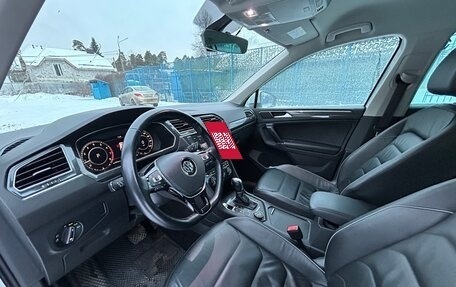 Volkswagen Tiguan II, 2018 год, 3 200 000 рублей, 11 фотография