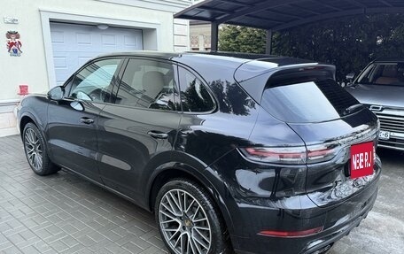 Porsche Cayenne III, 2021 год, 9 200 000 рублей, 3 фотография