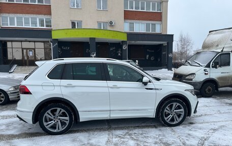 Volkswagen Tiguan II, 2022 год, 4 500 000 рублей, 6 фотография