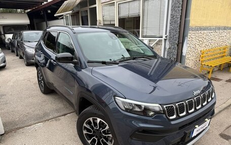 Jeep Compass II, 2022 год, 2 570 000 рублей, 3 фотография