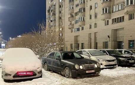 Mercedes-Benz E-Класс, 1996 год, 270 000 рублей, 6 фотография