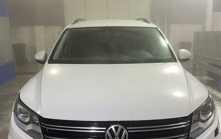 Volkswagen Tiguan I, 2014 год, 1 800 000 рублей, 2 фотография