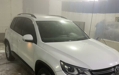 Volkswagen Tiguan I, 2014 год, 1 800 000 рублей, 3 фотография