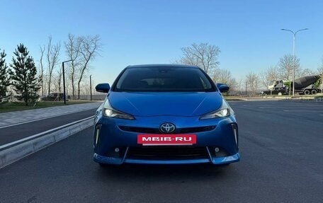 Toyota Prius IV XW50, 2018 год, 2 370 000 рублей, 5 фотография