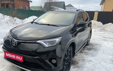 Toyota RAV4, 2016 год, 2 600 000 рублей, 2 фотография