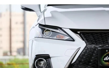 Lexus CT I рестайлинг, 2022 год, 2 000 000 рублей, 2 фотография