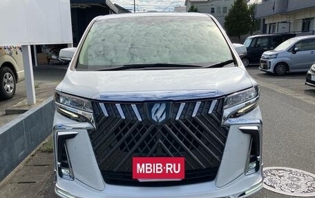 Toyota Alphard III, 2021 год, 3 650 000 рублей, 10 фотография