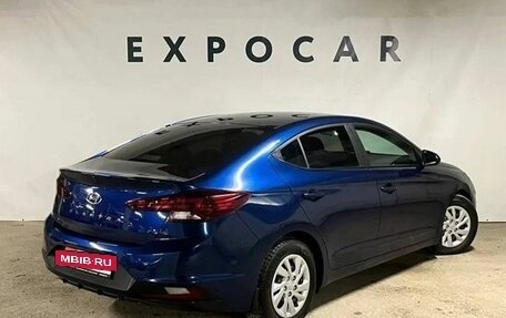 Hyundai Elantra VI рестайлинг, 2019 год, 2 010 000 рублей, 5 фотография