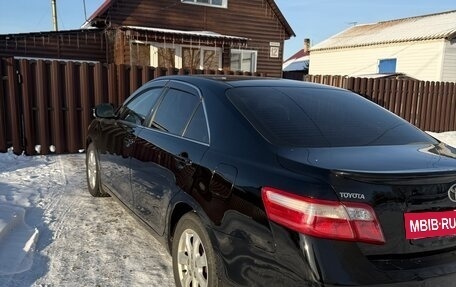 Toyota Camry, 2011 год, 1 750 000 рублей, 2 фотография