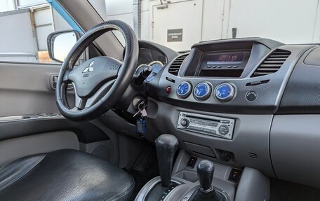 Mitsubishi L200 IV рестайлинг, 2008 год, 1 300 000 рублей, 22 фотография