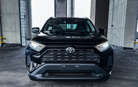 Toyota RAV4, 2020 год, 2 550 000 рублей, 2 фотография