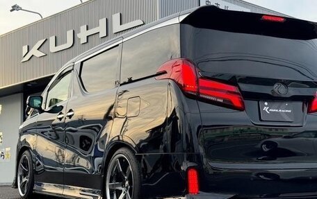 Toyota Alphard III, 2021 год, 3 350 000 рублей, 10 фотография