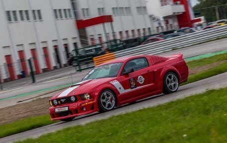 Ford Mustang VI рестайлинг, 2008 год, 5 700 000 рублей, 10 фотография