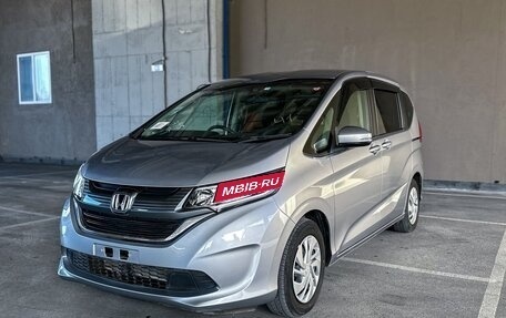 Honda Freed II, 2018 год, 1 420 000 рублей, 1 фотография