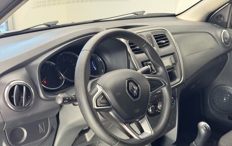 Renault Logan II, 2019 год, 835 000 рублей, 11 фотография