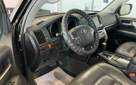 Toyota Land Cruiser 200, 2007 год, 3 899 000 рублей, 10 фотография