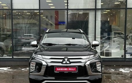 Mitsubishi Pajero Sport III рестайлинг, 2022 год, 4 200 000 рублей, 2 фотография