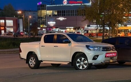 Toyota Hilux VIII, 2017 год, 2 800 000 рублей, 2 фотография