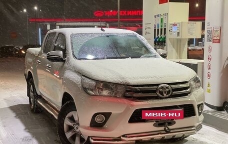 Toyota Hilux VIII, 2017 год, 2 800 000 рублей, 4 фотография