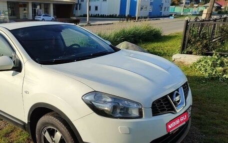 Nissan Qashqai, 2011 год, 1 100 000 рублей, 2 фотография