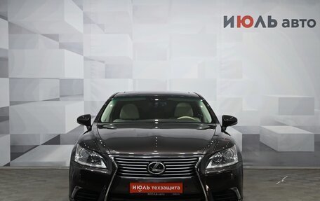 Lexus LS IV, 2013 год, 2 690 000 рублей, 2 фотография