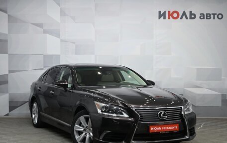 Lexus LS IV, 2013 год, 2 690 000 рублей, 3 фотография