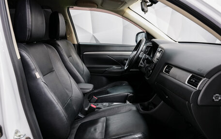 Mitsubishi Outlander III рестайлинг 3, 2012 год, 1 320 000 рублей, 12 фотография