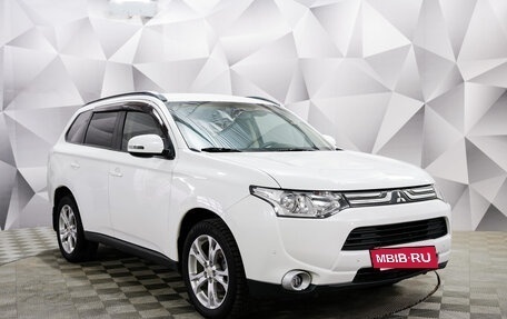 Mitsubishi Outlander III рестайлинг 3, 2012 год, 1 320 000 рублей, 7 фотография