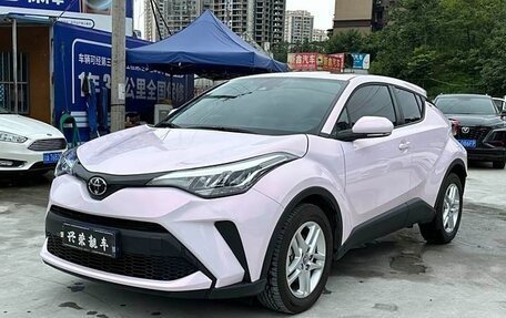 Toyota C-HR I рестайлинг, 2023 год, 2 350 000 рублей, 1 фотография