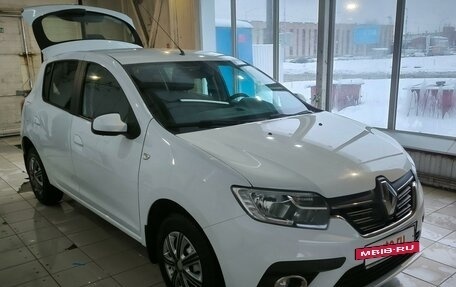 Renault Sandero II рестайлинг, 2019 год, 1 100 000 рублей, 4 фотография