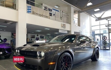 Dodge Challenger III рестайлинг 2, 2023 год, 18 875 512 рублей, 2 фотография