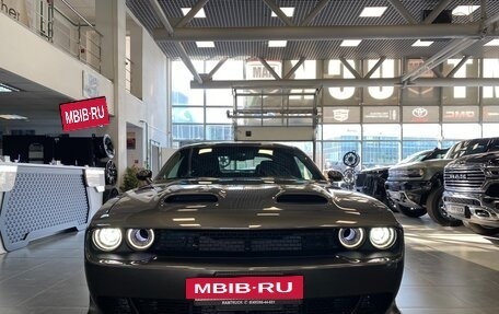 Dodge Challenger III рестайлинг 2, 2023 год, 18 875 512 рублей, 3 фотография