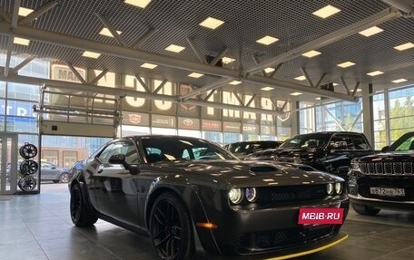 Dodge Challenger III рестайлинг 2, 2023 год, 18 875 512 рублей, 4 фотография